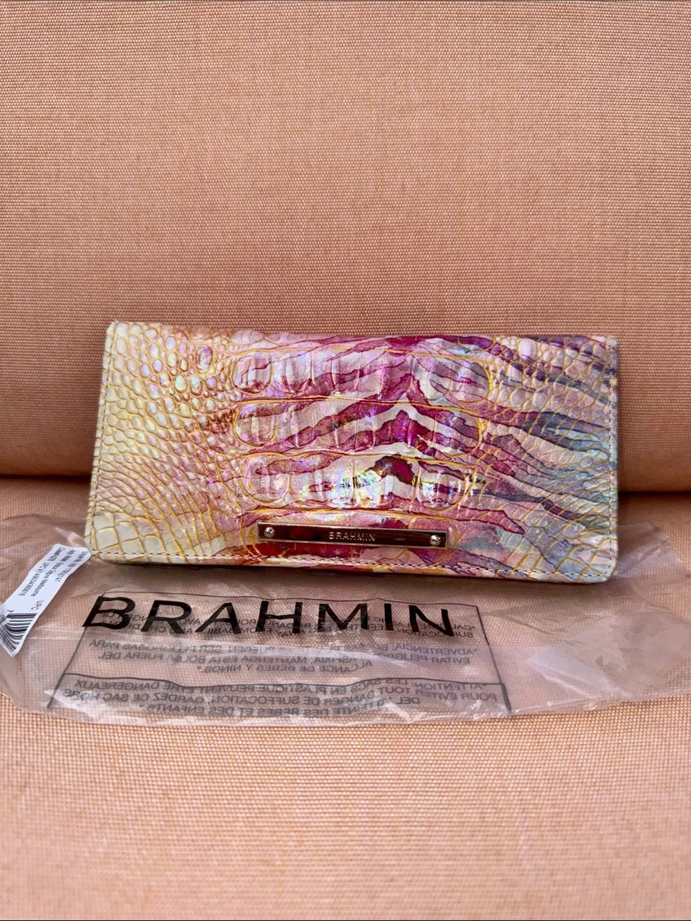 Brahmin Entice Ady Wallet - Picture 1 of 5